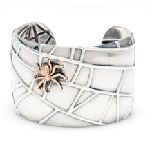 Load image into Gallery viewer, Tiffany &amp; Co. 925/18KT Spider Cuff